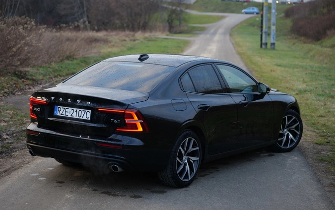 Volvo S60 cena 109000 przebieg: 92000, rok produkcji 2019 z Rzeszów małe 79